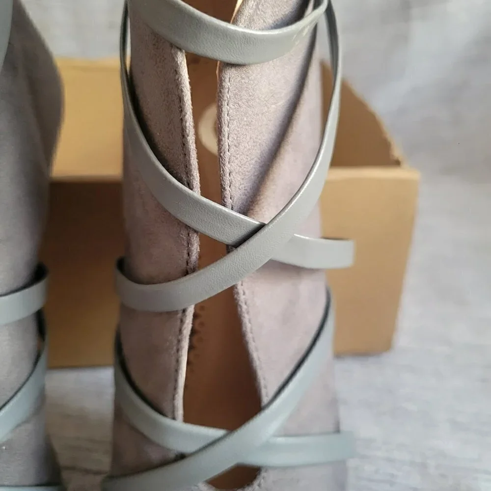 Journee Collection Women's Samara Bootie
